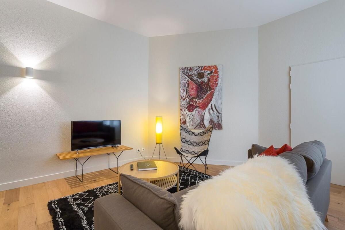 Arbre Sec - T2 - Meuble Tres Calme Apartment Lyon Exterior foto